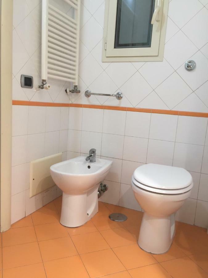 Hotel Micasatucasa à Naples Extérieur photo