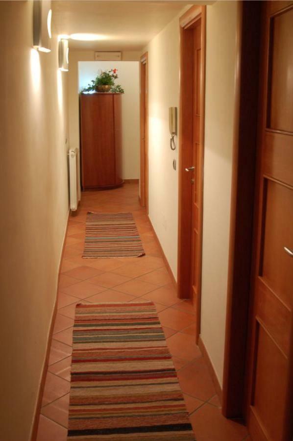 Hotel Micasatucasa à Naples Extérieur photo